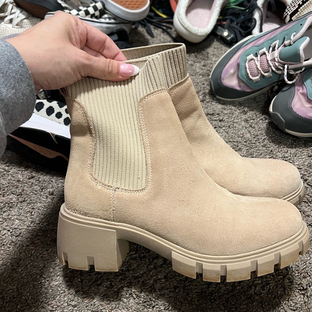 Booties / Steve Madden 7 brand new